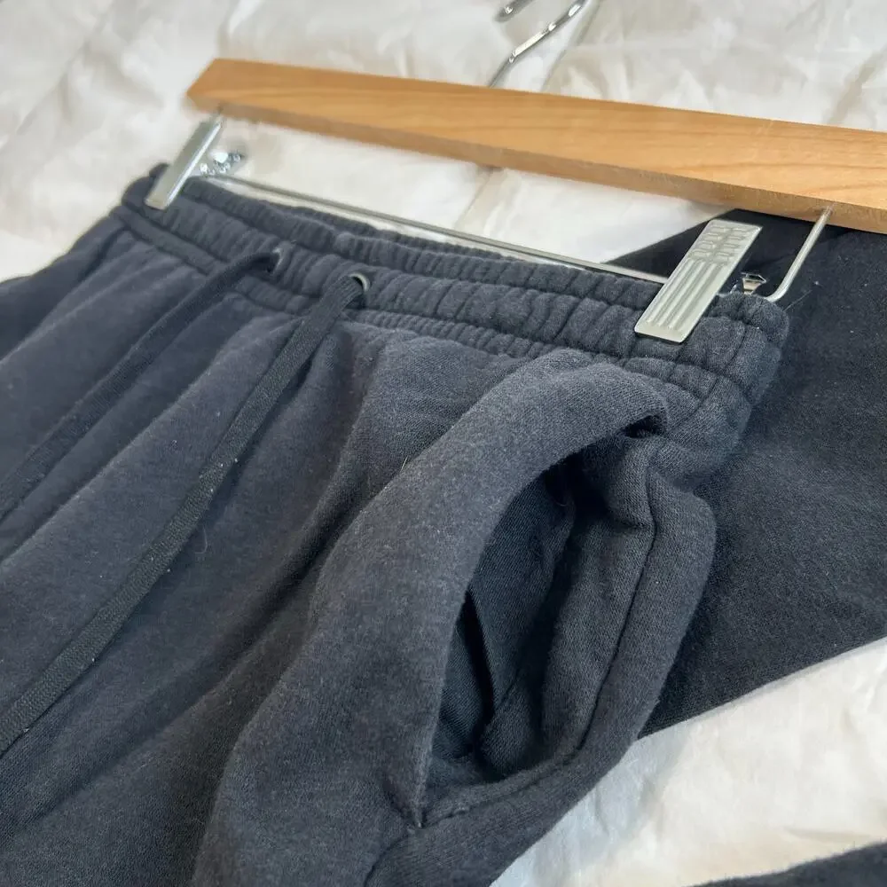 Nike Women’s NSW Club Fleece Joggers Black Size XS Drawstring Waist Sweatpants